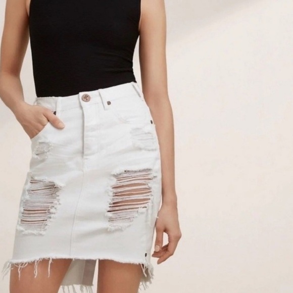 One Teaspoon 2020 White Denim Distressed Skirt - Picture 1 of 5